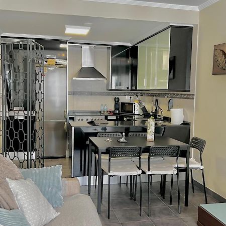Giralda 2 Apartment Понтеареас Екстериор снимка
