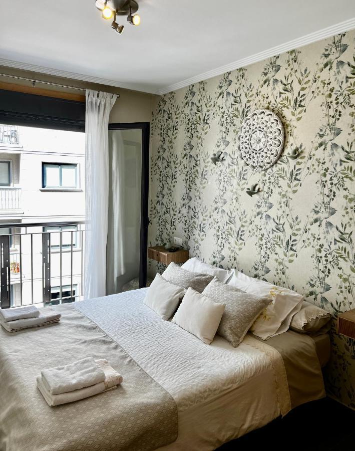 Giralda 2 Apartment Понтеареас Екстериор снимка